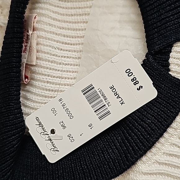 Brooks Brothers Wool Sweater. Navy and Cream. Size XL. - Picture 2 of 4